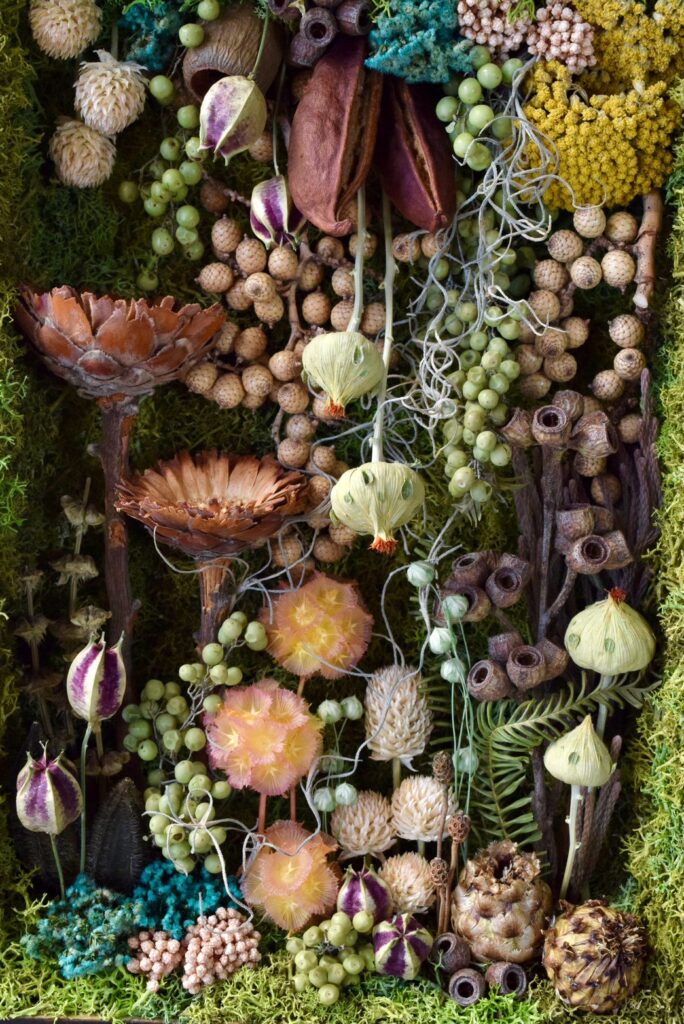 東京の花屋 叢屋Kusamurayaのドライフラワーインテリア雑貨。アンティーク調の木製フレーム(ウッドボックス)を使った、自宅用やギフト用に人気のアレンジメント。