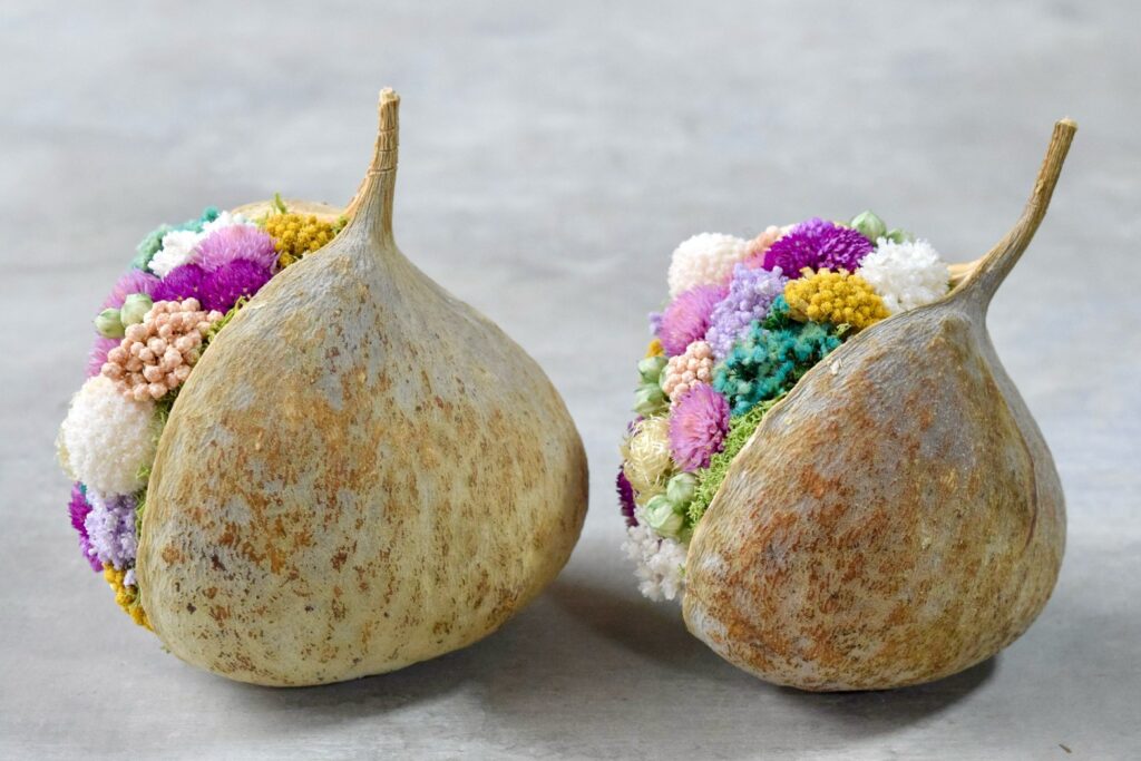 東京の花屋。幸福をもたらすと言われる縁起物のブッダナッツを器にした叢屋Kusamurayaドライフラワーアレンジ 誕生日・記念日ギフトや自宅インテリアにおすすめ。