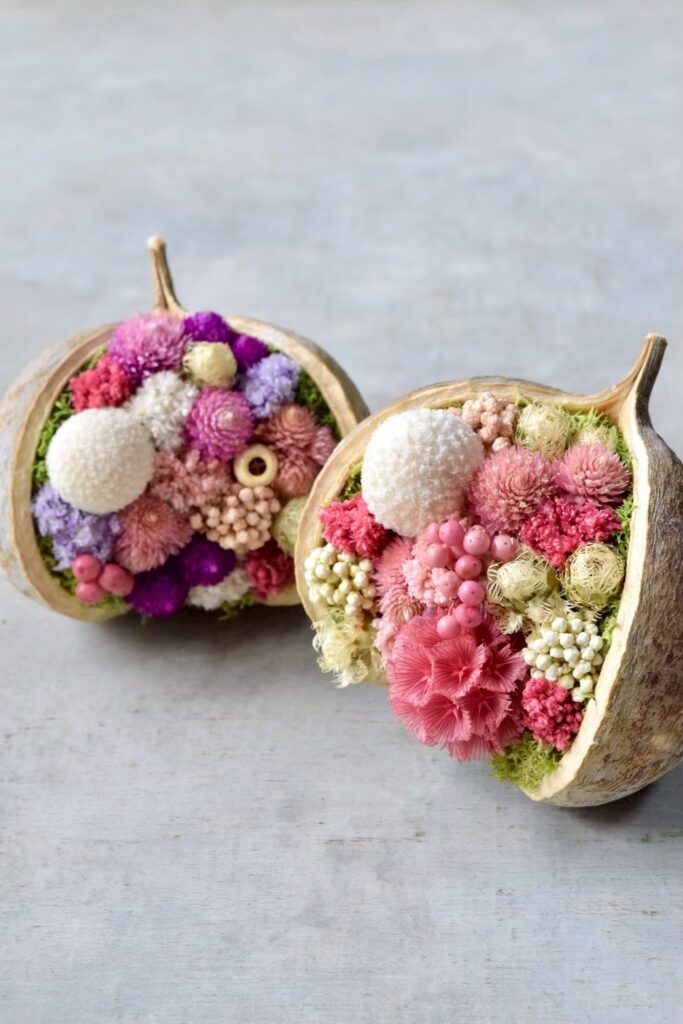 東京の花屋。幸福をもたらすと言われる縁起物のブッダナッツを器にした叢屋Kusamurayaドライフラワーアレンジ 誕生日・記念日ギフトや自宅インテリアにおすすめ。