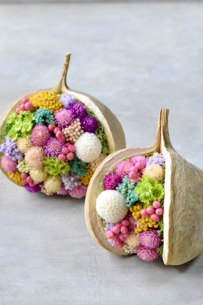 東京の花屋。幸福をもたらすと言われる縁起物のブッダナッツを器にした叢屋Kusamurayaドライフラワーアレンジ 誕生日・記念日ギフトや自宅インテリアにおすすめ。