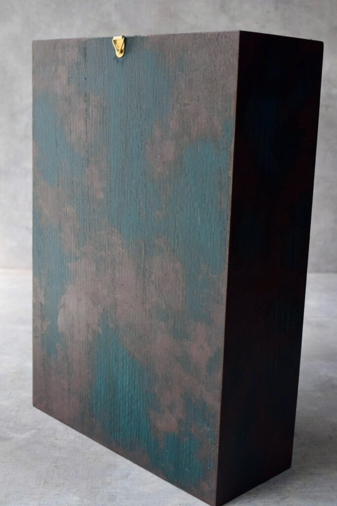 東京の花屋 叢屋Kusamurayaのドライフラワーインテリア雑貨。アンティーク調の木製フレーム(ウッドボックス)を使った、自宅用やギフト用に人気のアレンジメント。