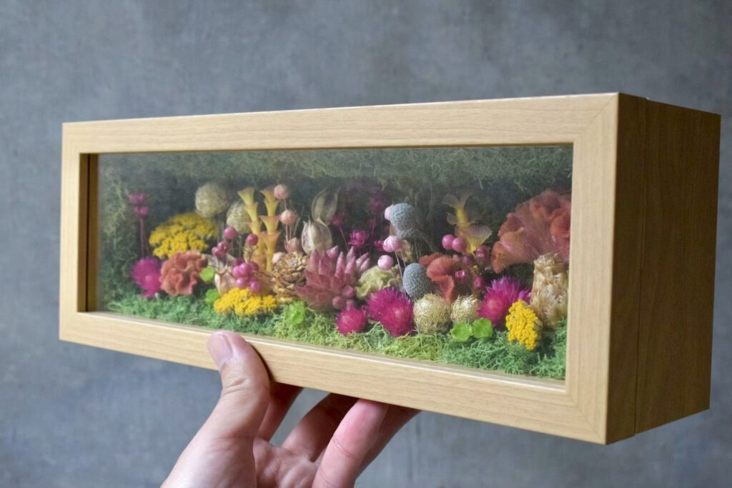 東京の花屋 叢屋Kusamurayaのボックスタイプのドライフラワーインテリア雑貨。自宅用やギフト用に人気のアレンジメント。